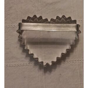 Silver Metal Triangle Cookie Cutter Zigzag Edge Single Pack Metal Baking Tool